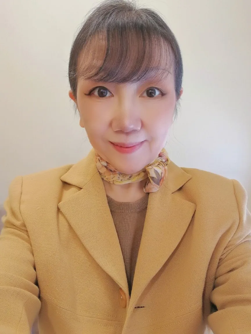 Dr. Caroline Xiong — practitioner portrait